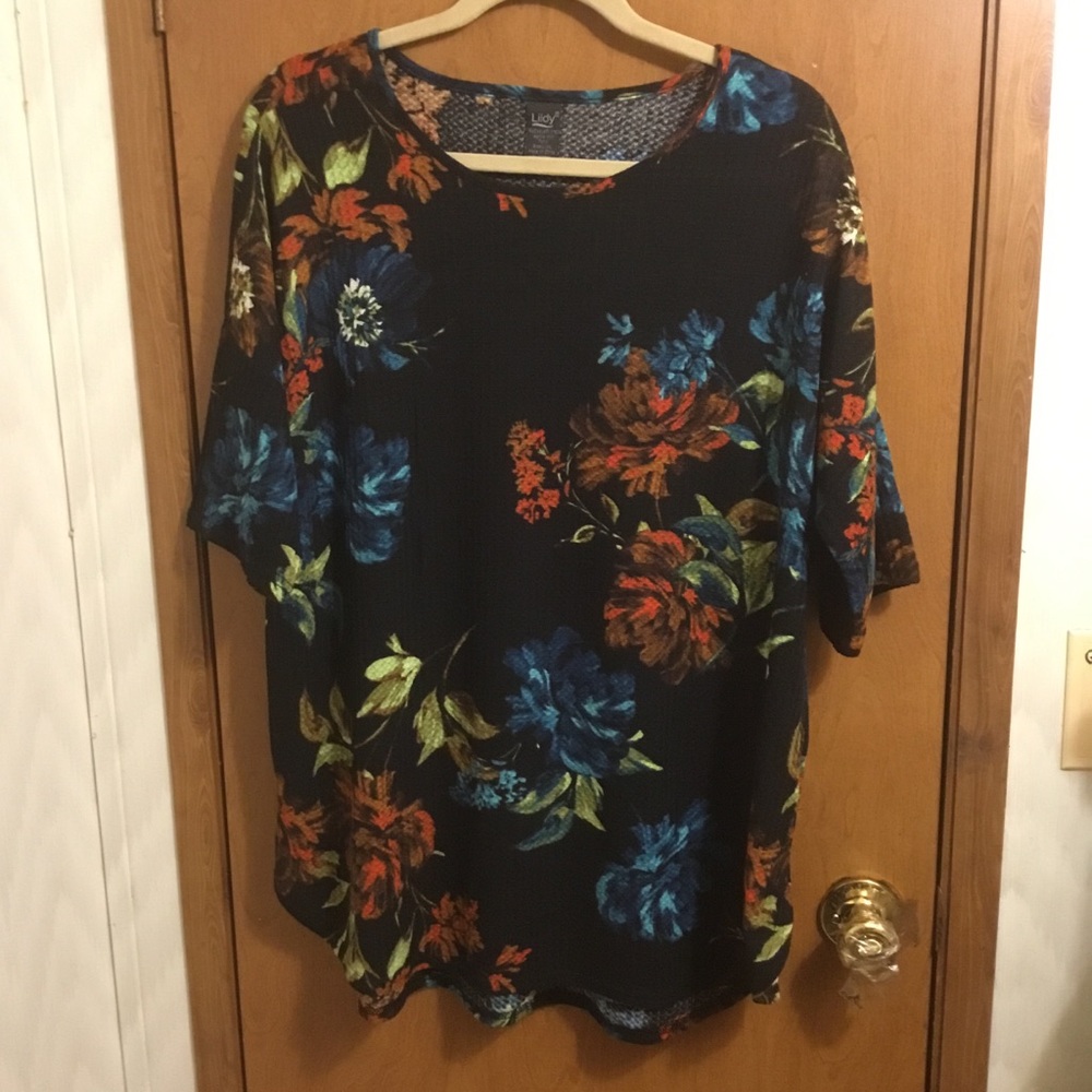 Women’s Floral Short-Sleeve Tunic Top - Black with Blue & Orange Floral Print XL